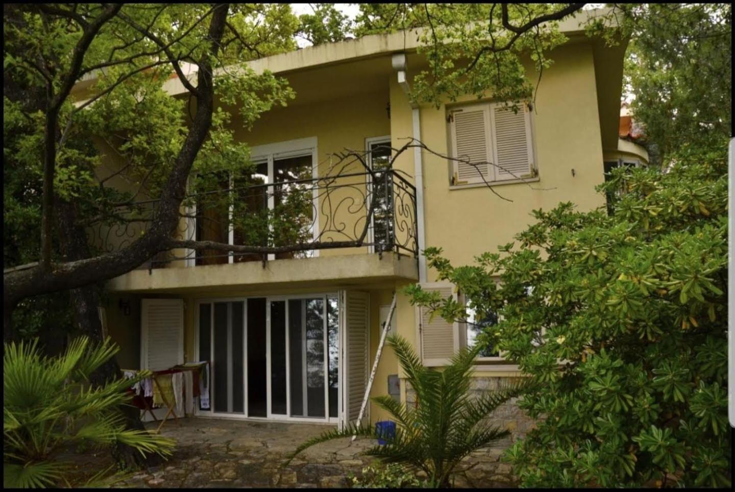Nerina Apartment Petrovac Екстер'єр фото