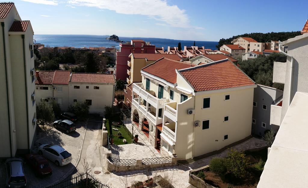Nerina Apartment Petrovac Екстер'єр фото