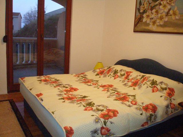 Nerina Apartment Petrovac Екстер'єр фото