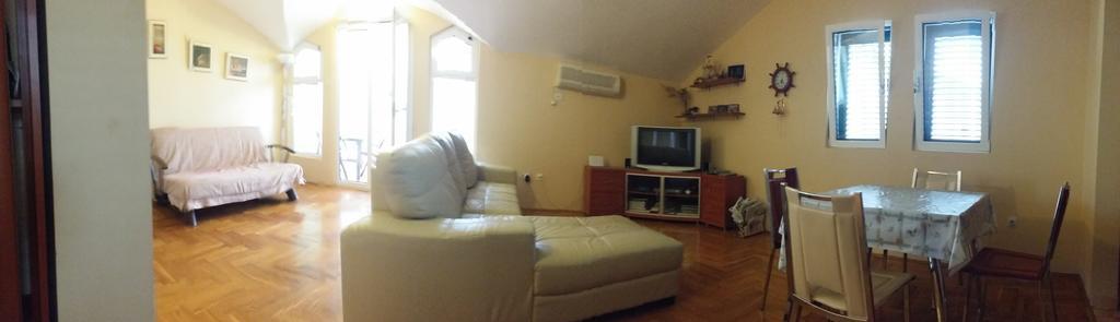 Nerina Apartment Petrovac Екстер'єр фото